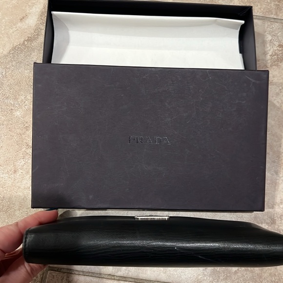 Prada folded Wallet - Picture 6 of 6